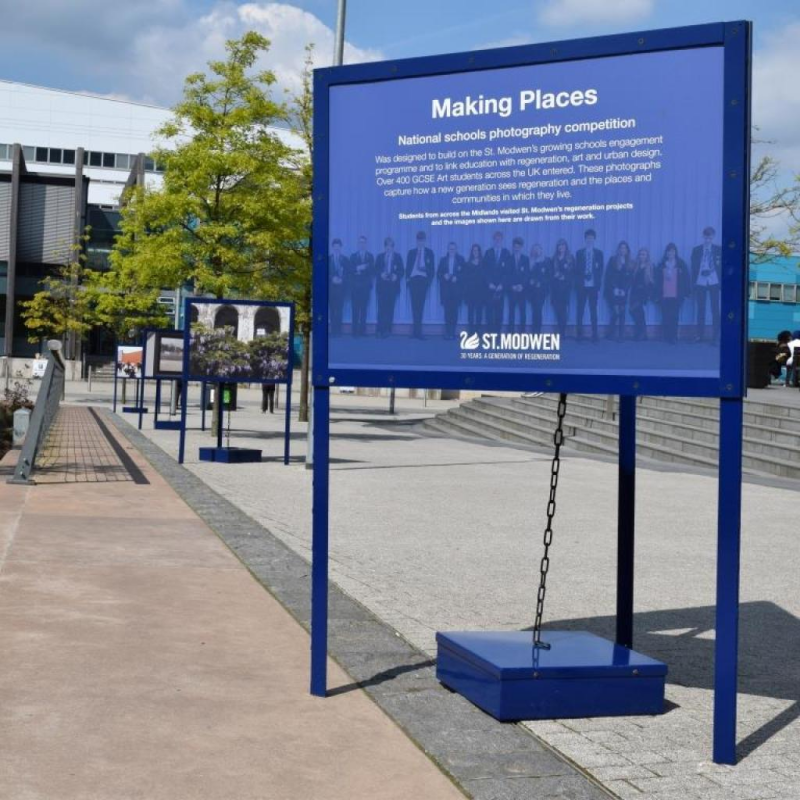 Portable outdoor displays for St. Modwen photo competition